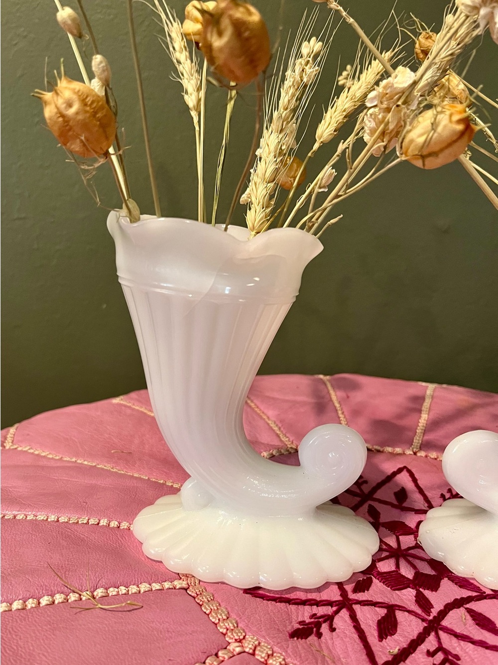 Vintage MCM White Milk Glass Cornucopia Vases - Pair of 2 - Picture 2 of 9